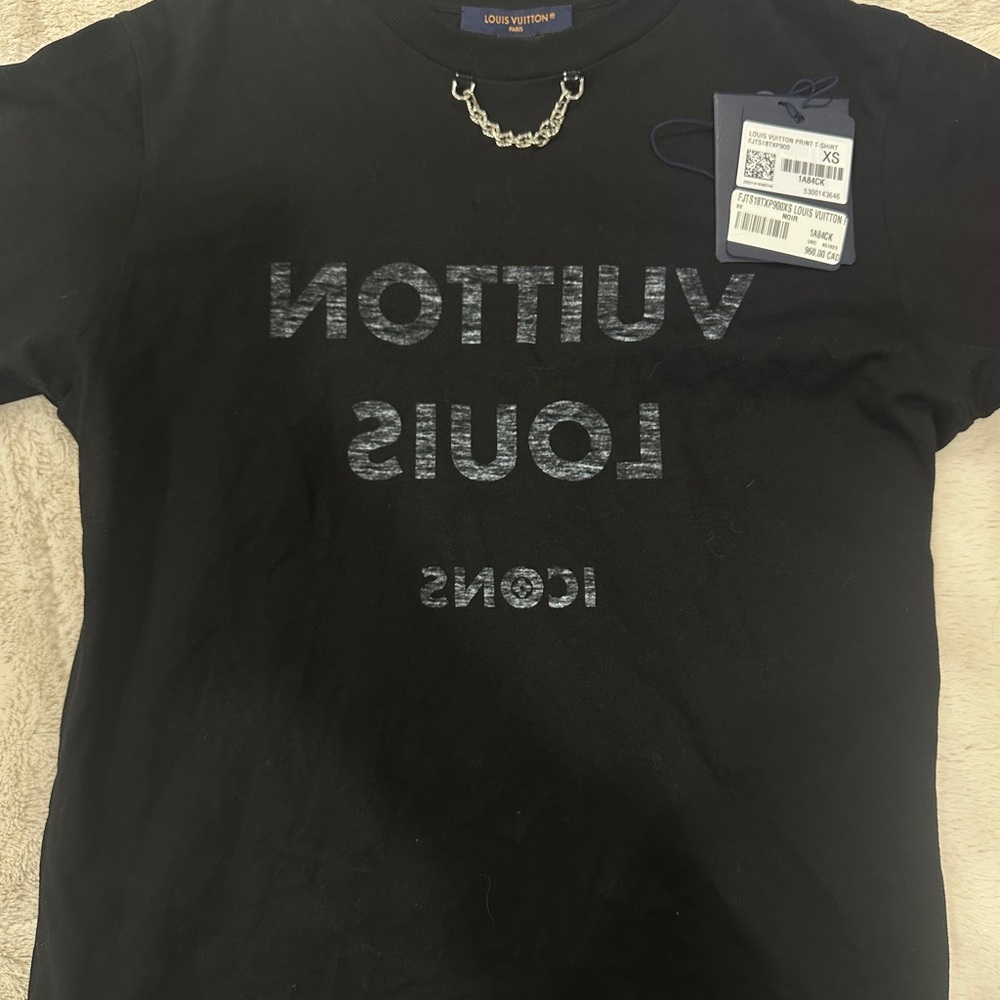 Louis Vuitton Black T-Shirt